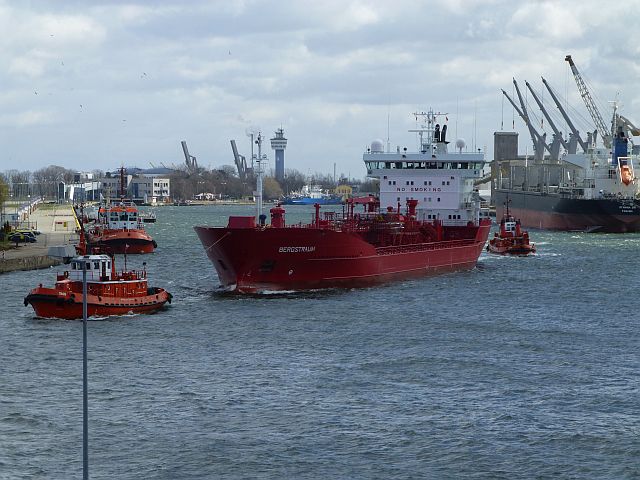 Port gdański 121